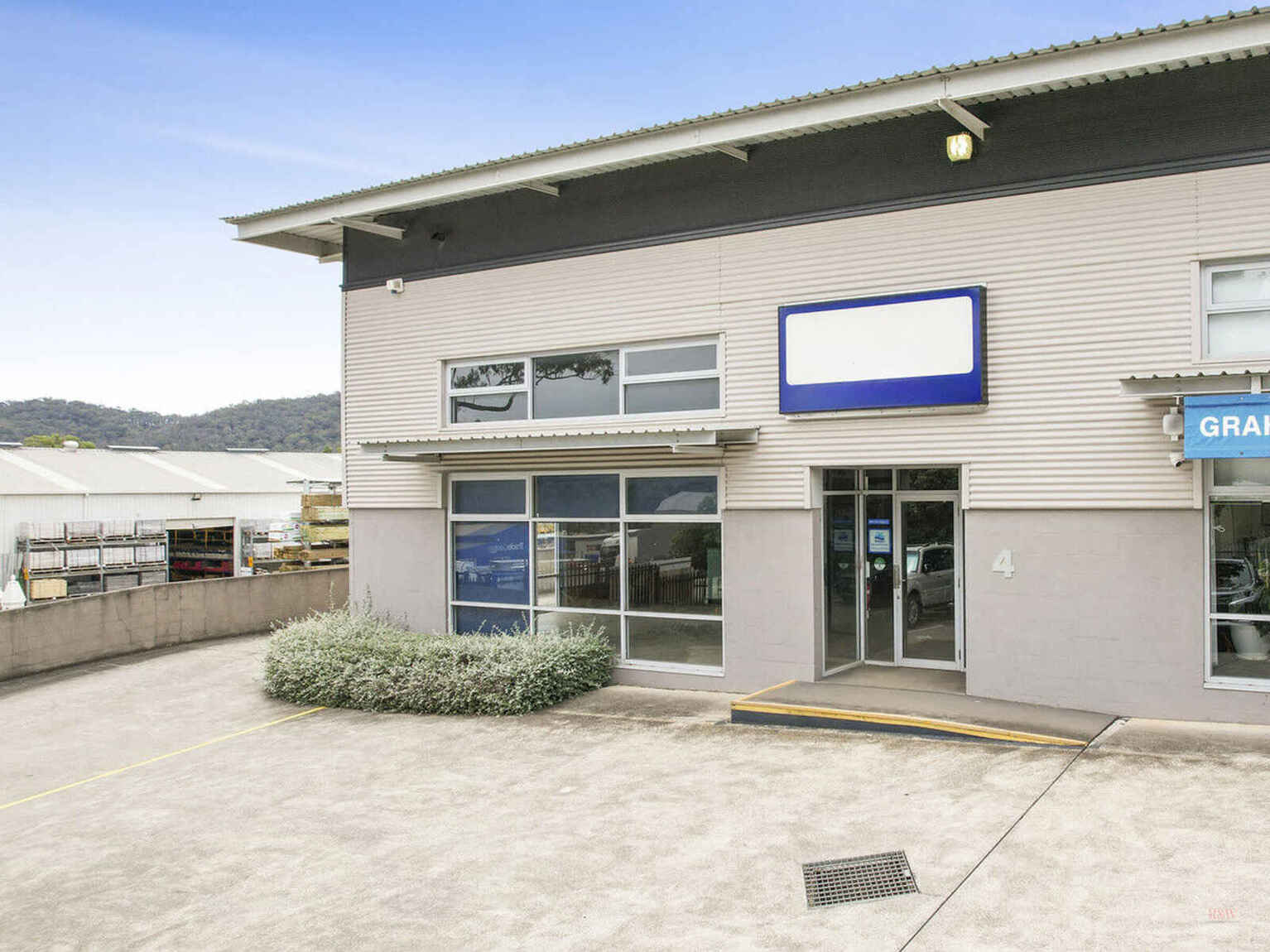 4/10 Davy Street Mittagong