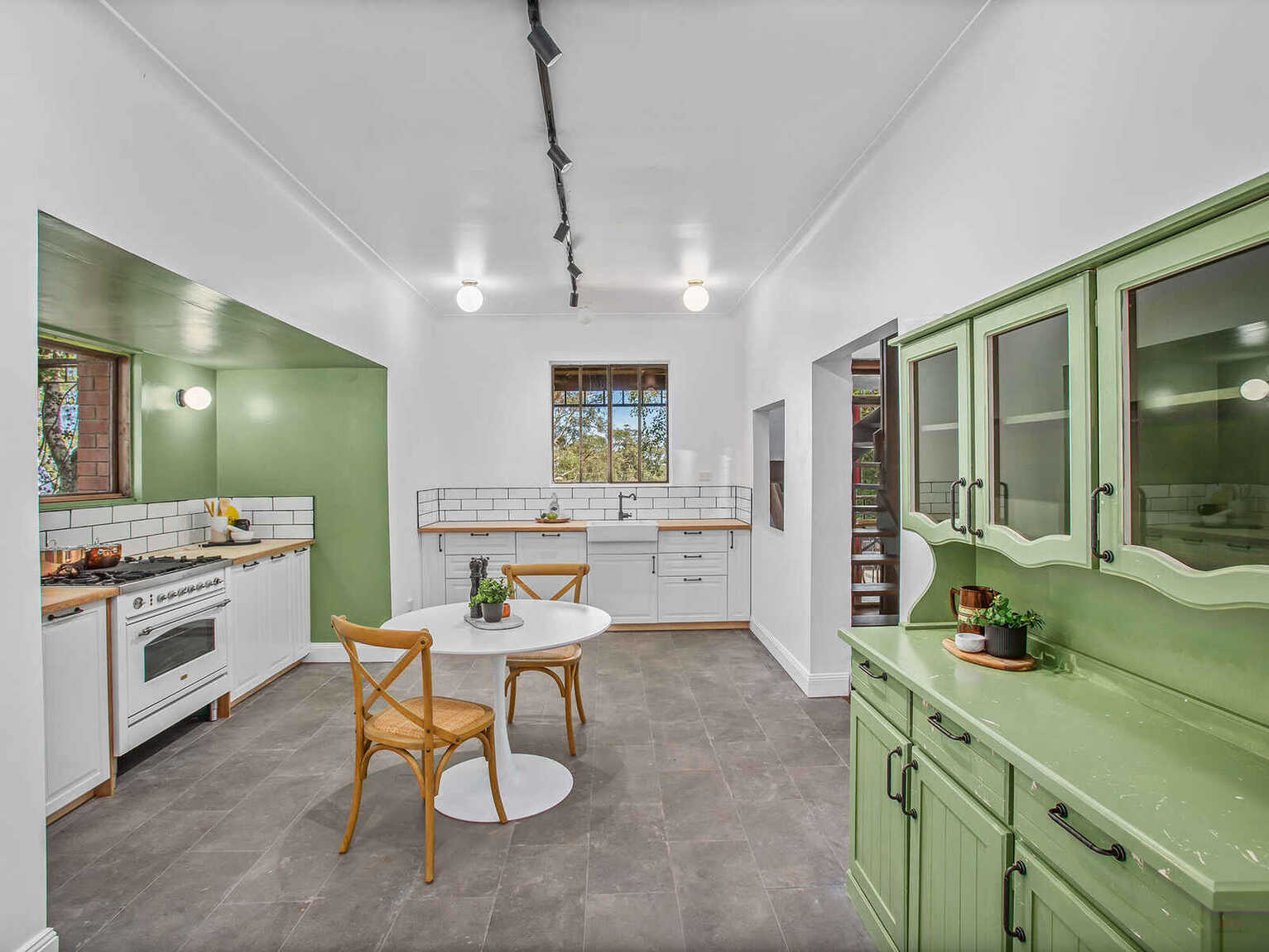 576 Ellsmore Road Exeter 576 Ellsmore Road Exeter