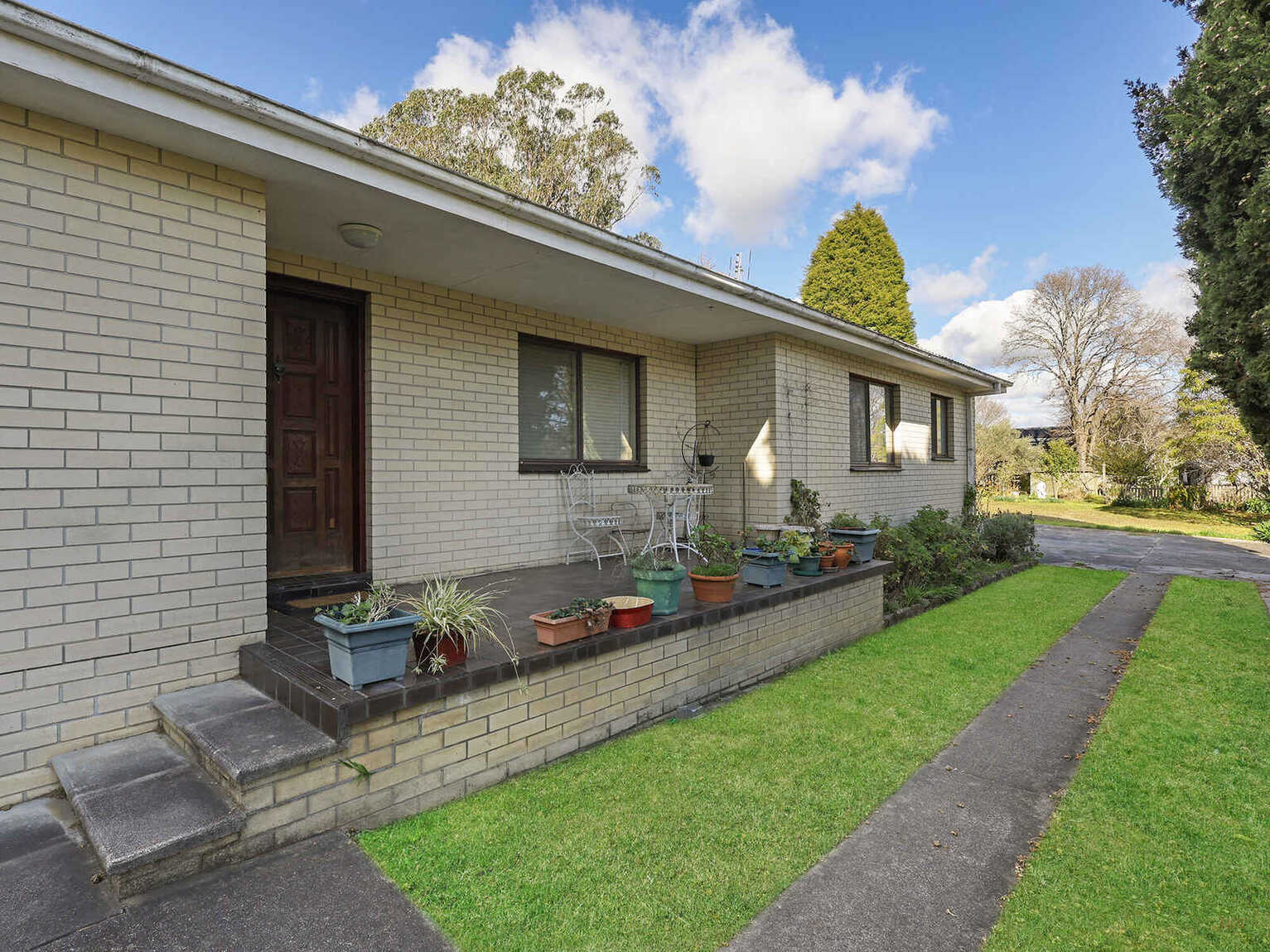 17 Banksia Street Bowral 17 Banksia Street Bowral