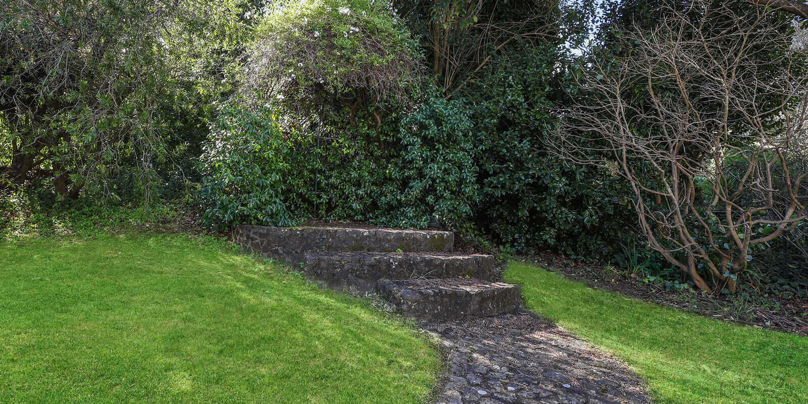17 Banksia Street Bowral 17 Banksia Street Bowral