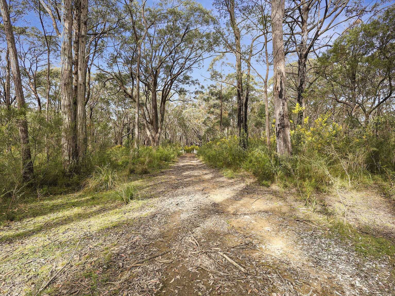 55 Spring Hills Road Meryla 55 Spring Hills Road Meryla