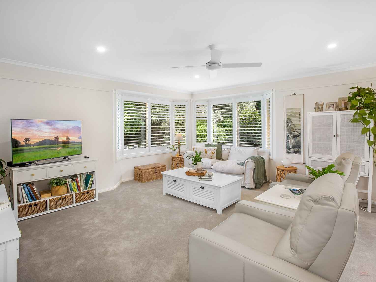 71 Middle Road Exeter