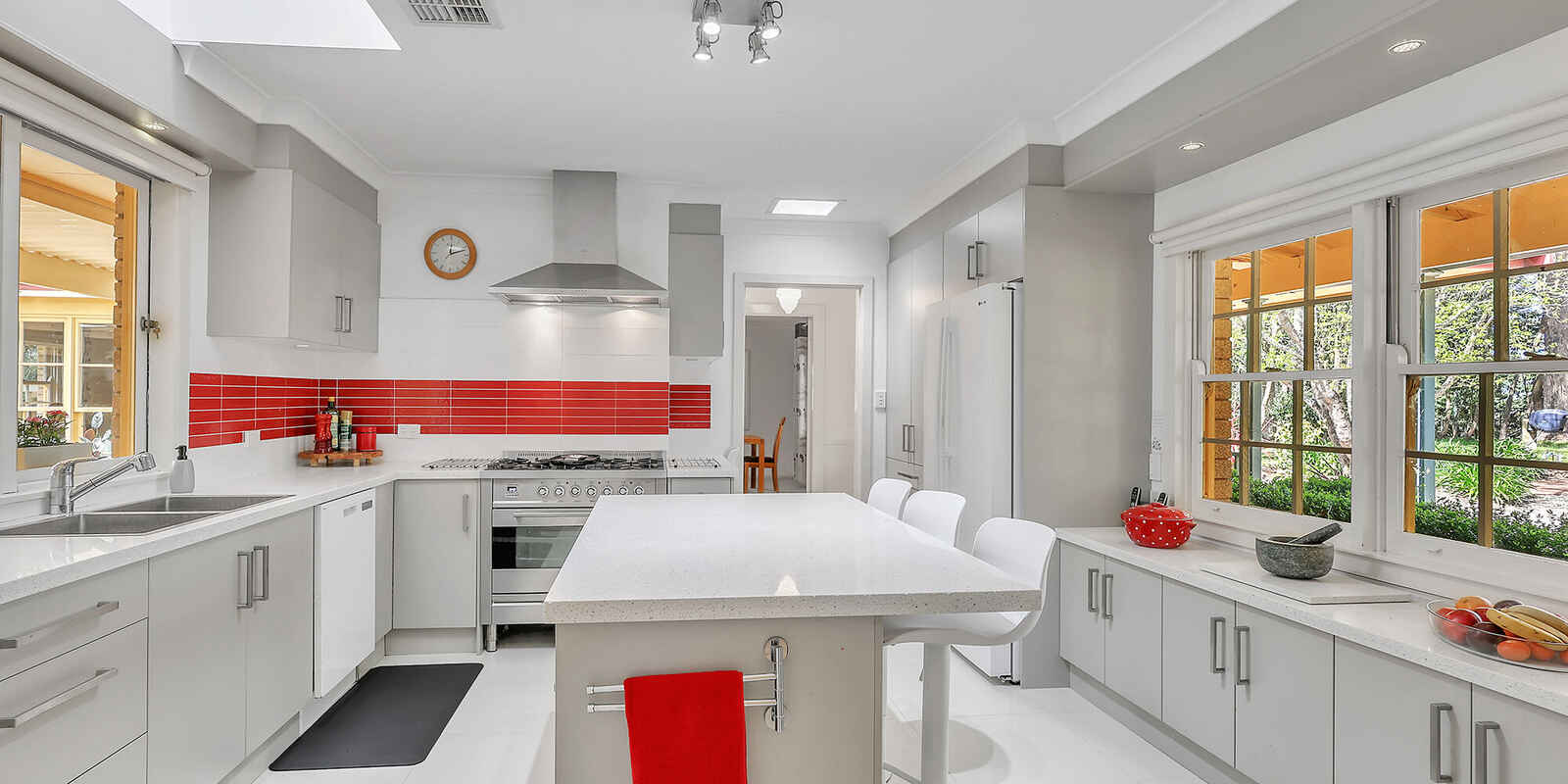 122 Cornwall Road Exeter 122 Cornwall Road Exeter