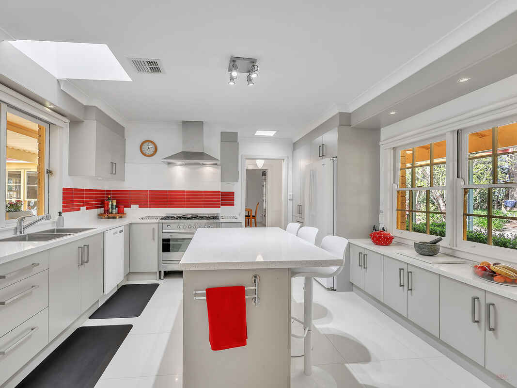 122 Cornwall Road Exeter 122 Cornwall Road Exeter