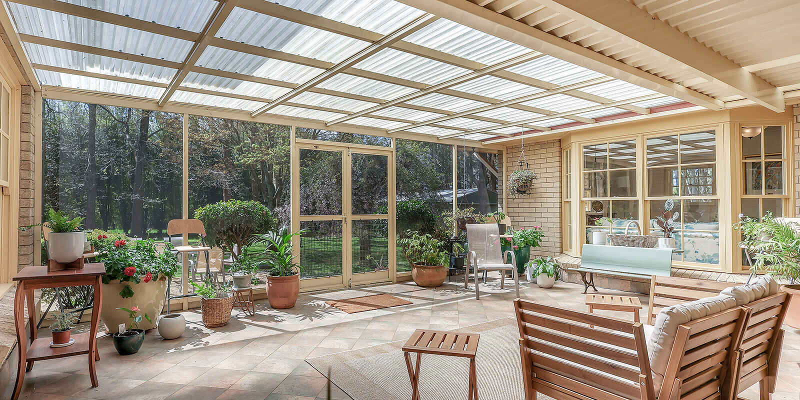 122 Cornwall Road Exeter 122 Cornwall Road Exeter