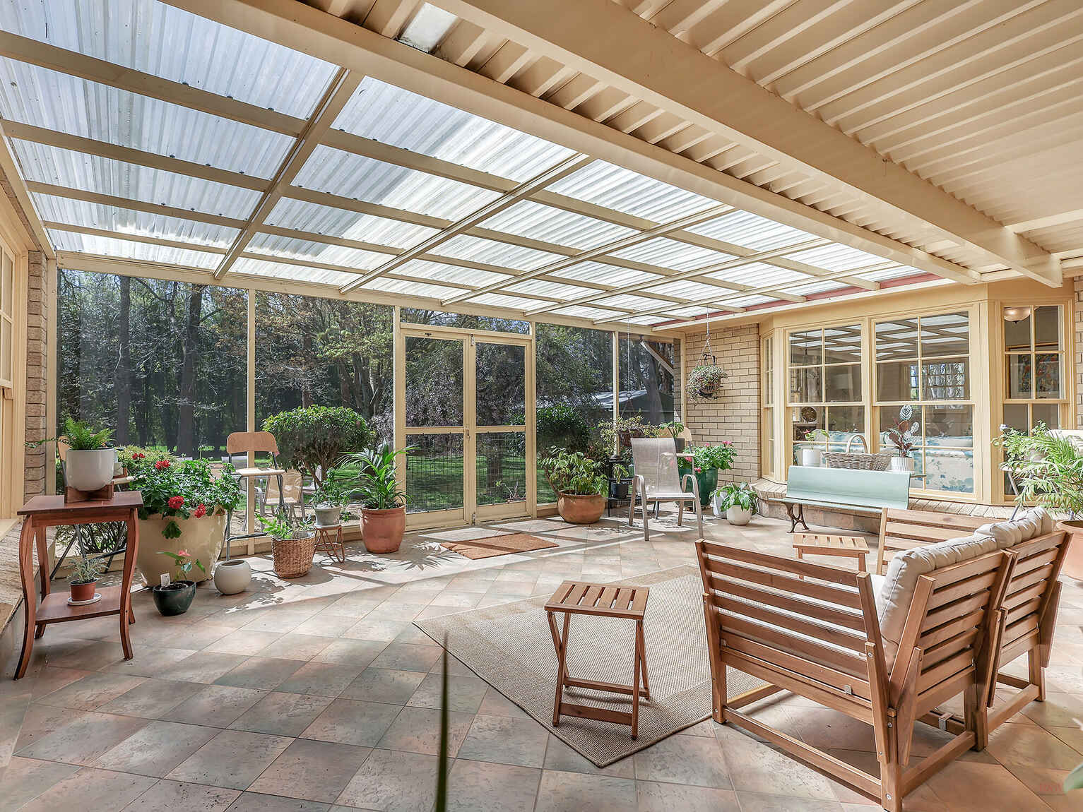 122 Cornwall Road Exeter 122 Cornwall Road Exeter