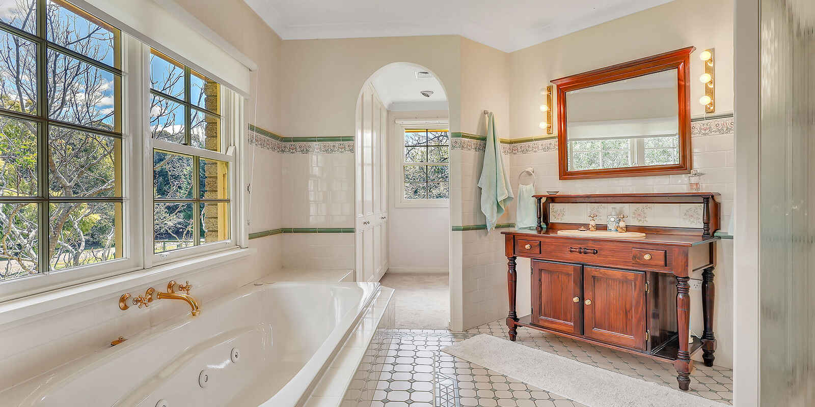 122 Cornwall Road Exeter 122 Cornwall Road Exeter