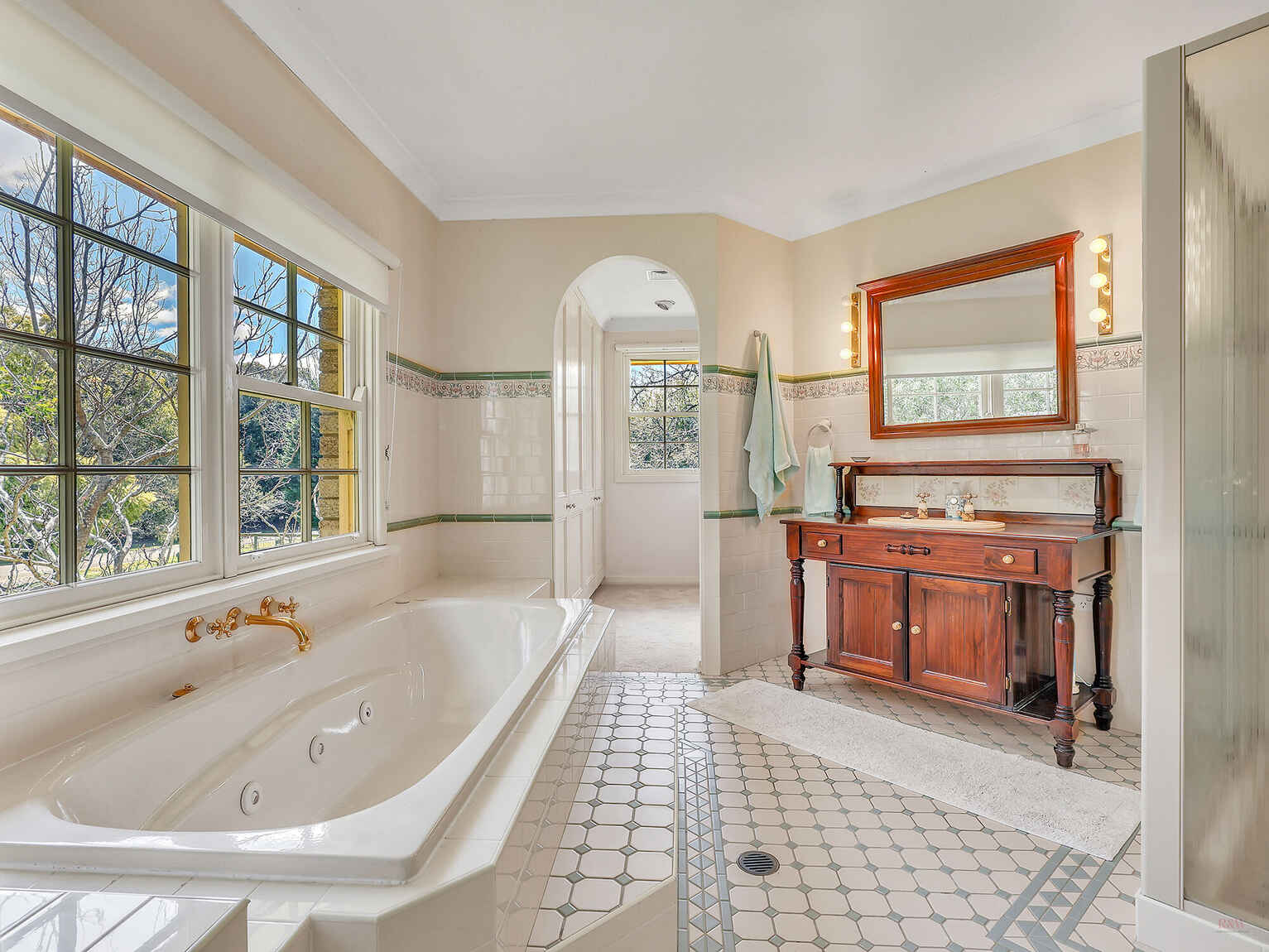 122 Cornwall Road Exeter 122 Cornwall Road Exeter