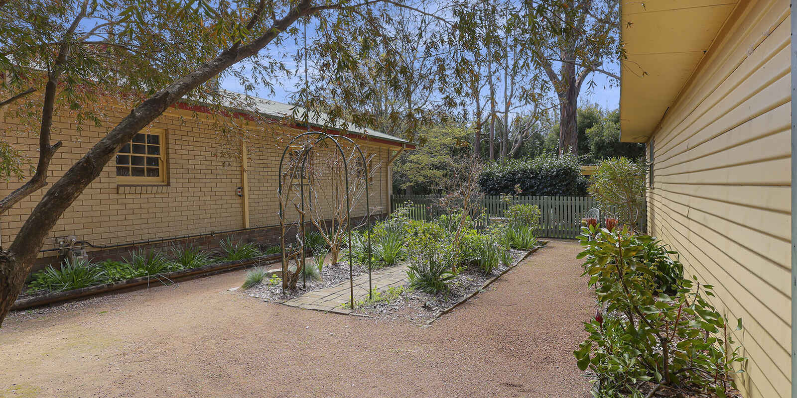 122 Cornwall Road Exeter 122 Cornwall Road Exeter