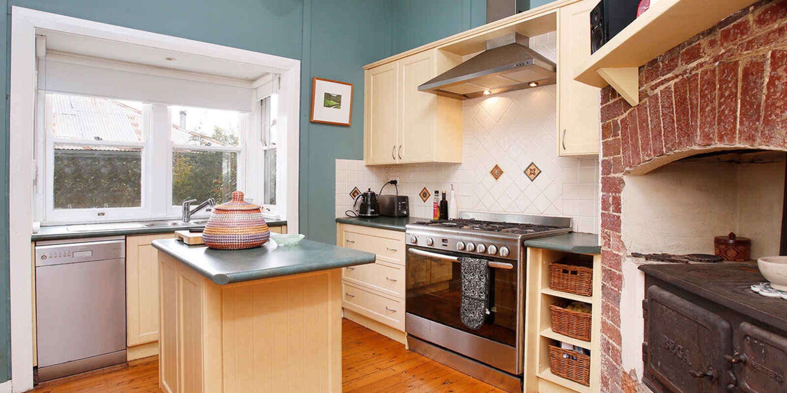 561-565 & 567 Argyle Street Moss Vale 561-565 & 567 Argyle Street Moss Vale