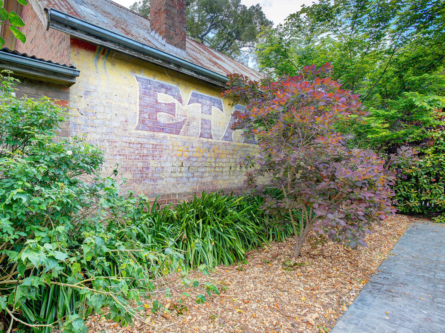 561-565 & 567 Argyle Street Moss Vale 561-565 & 567 Argyle Street Moss Vale