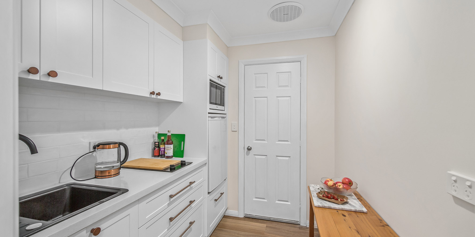 71 Middle Road Exeter