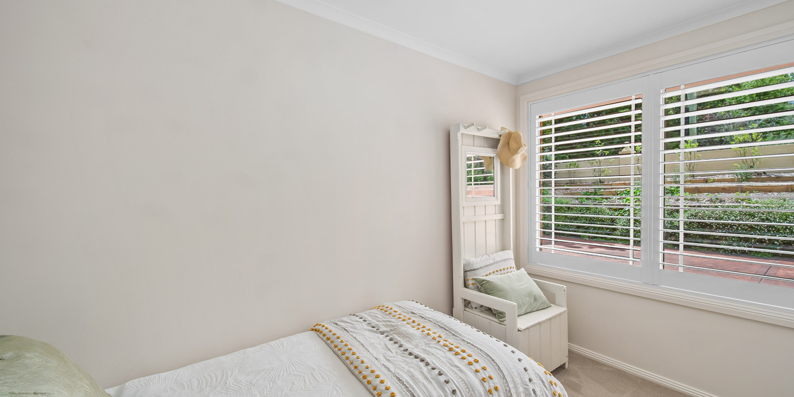 71 Middle Road Exeter