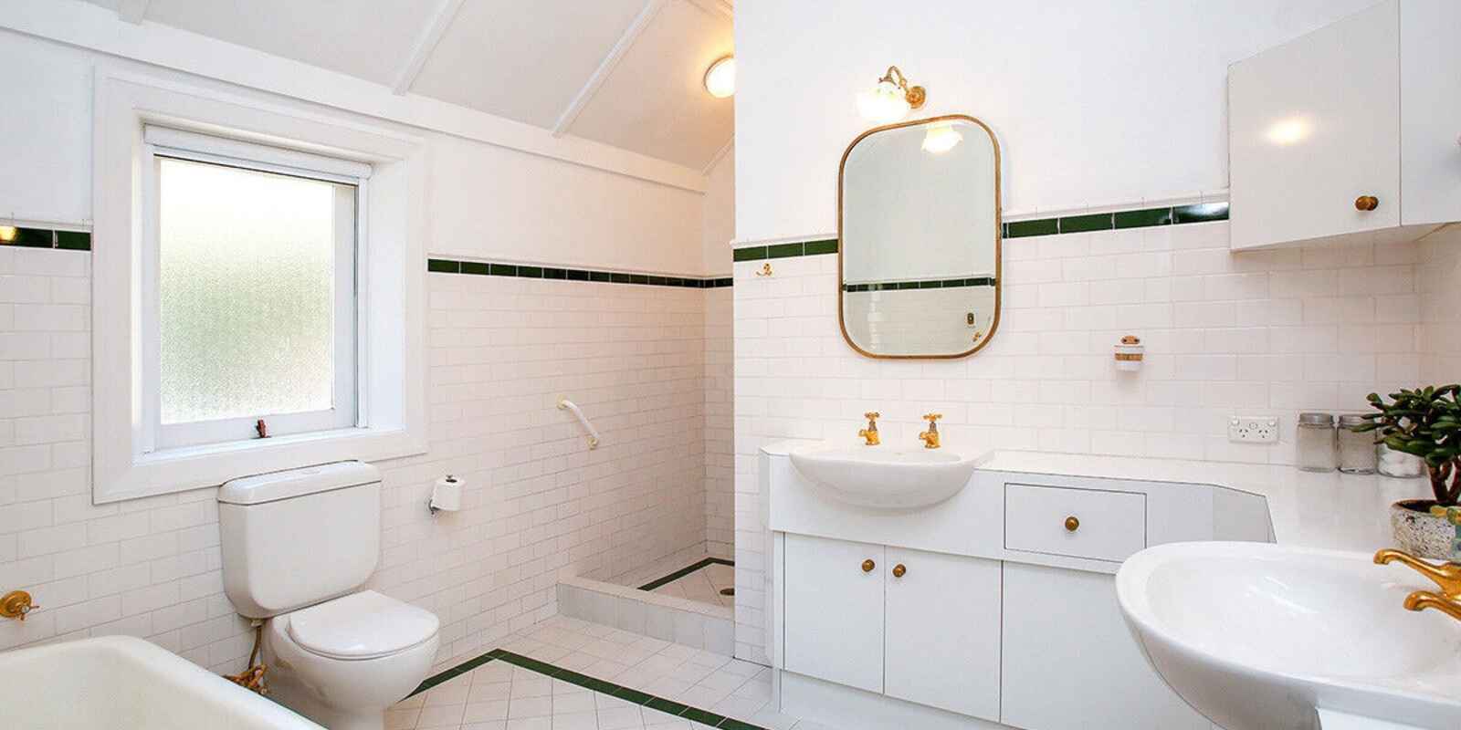 31-33 Robertson Road Moss Vale