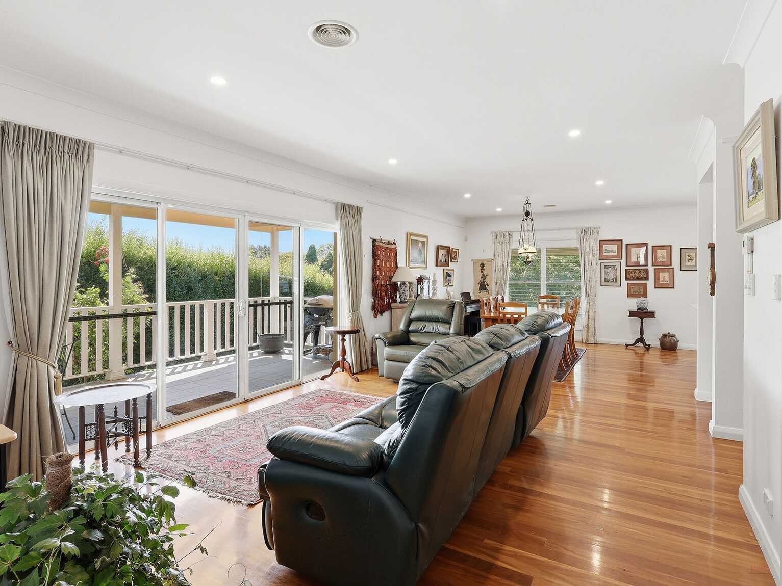 2 Lansdown Place Moss Vale