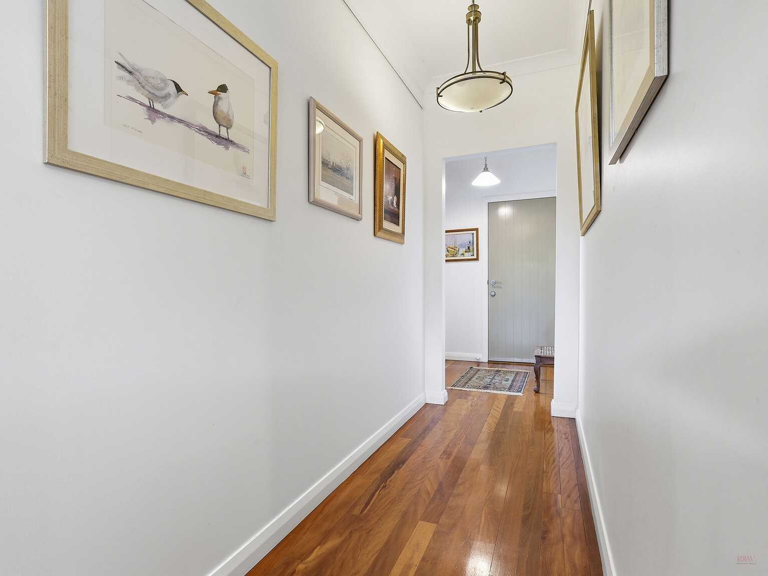 2 Lansdown Place Moss Vale