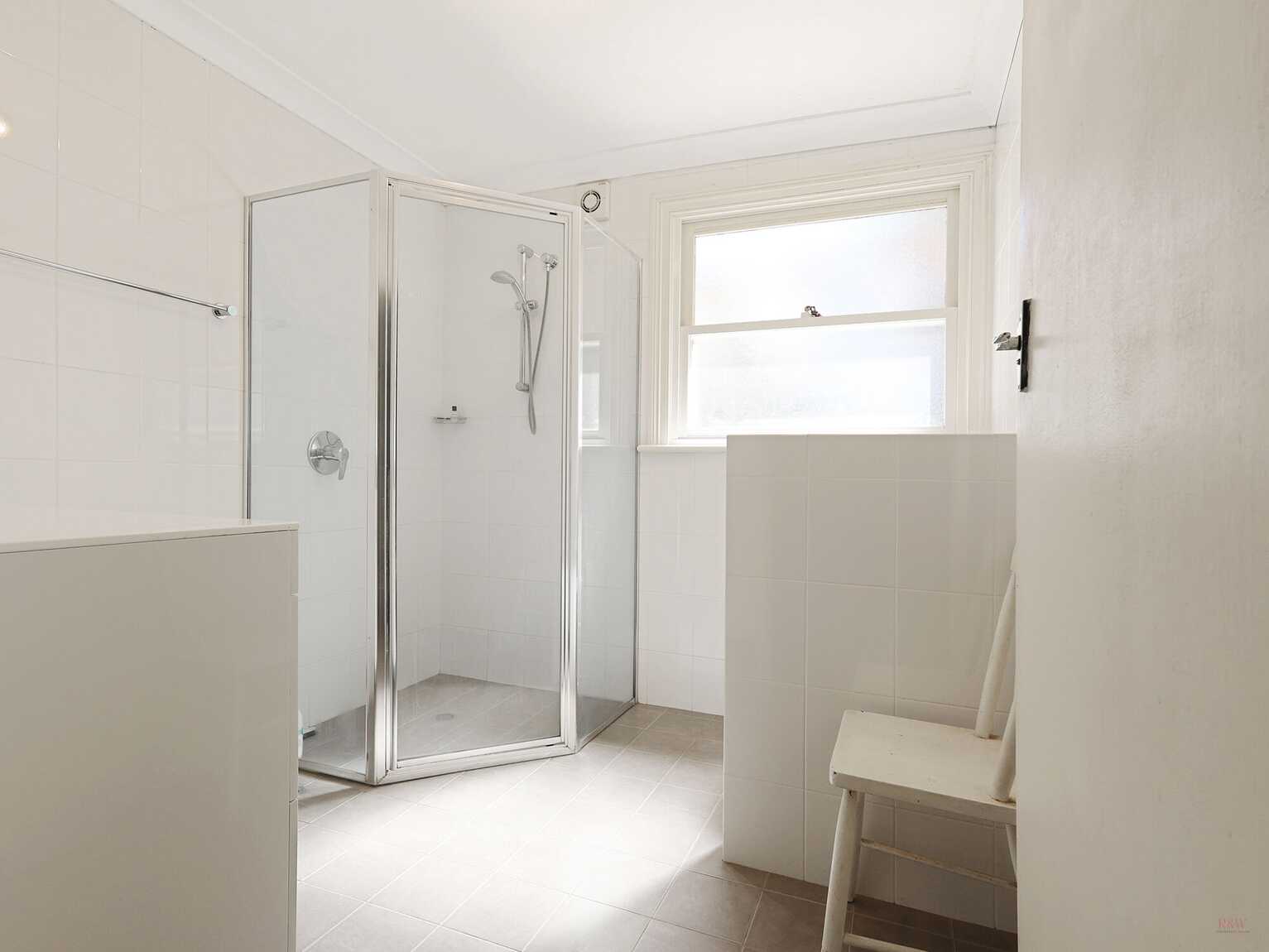 12-14 Middle Road Exeter