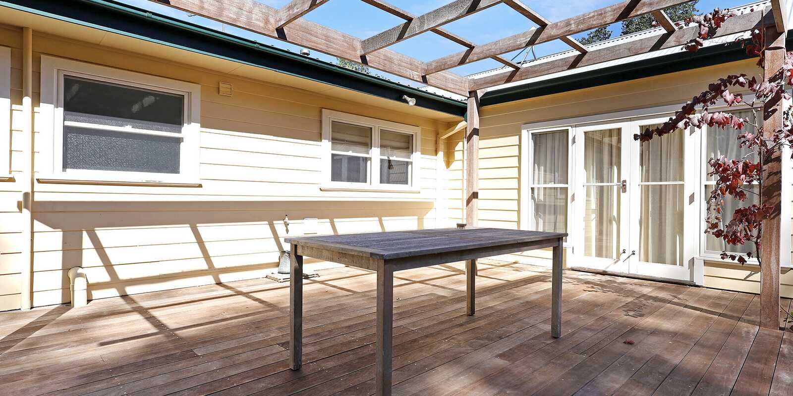 12-14 Middle Road Exeter