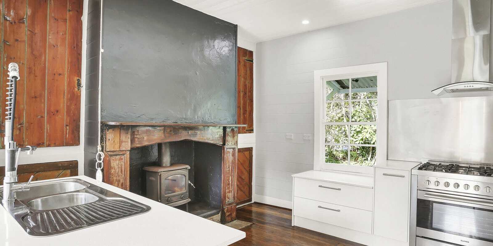 3 Main Street Robertson