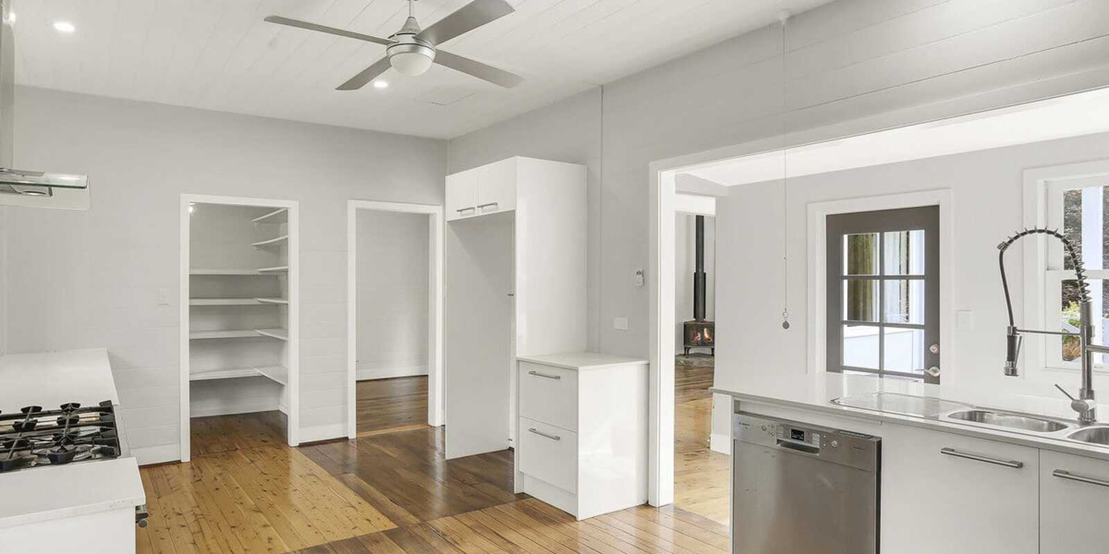 3 Main Street Robertson