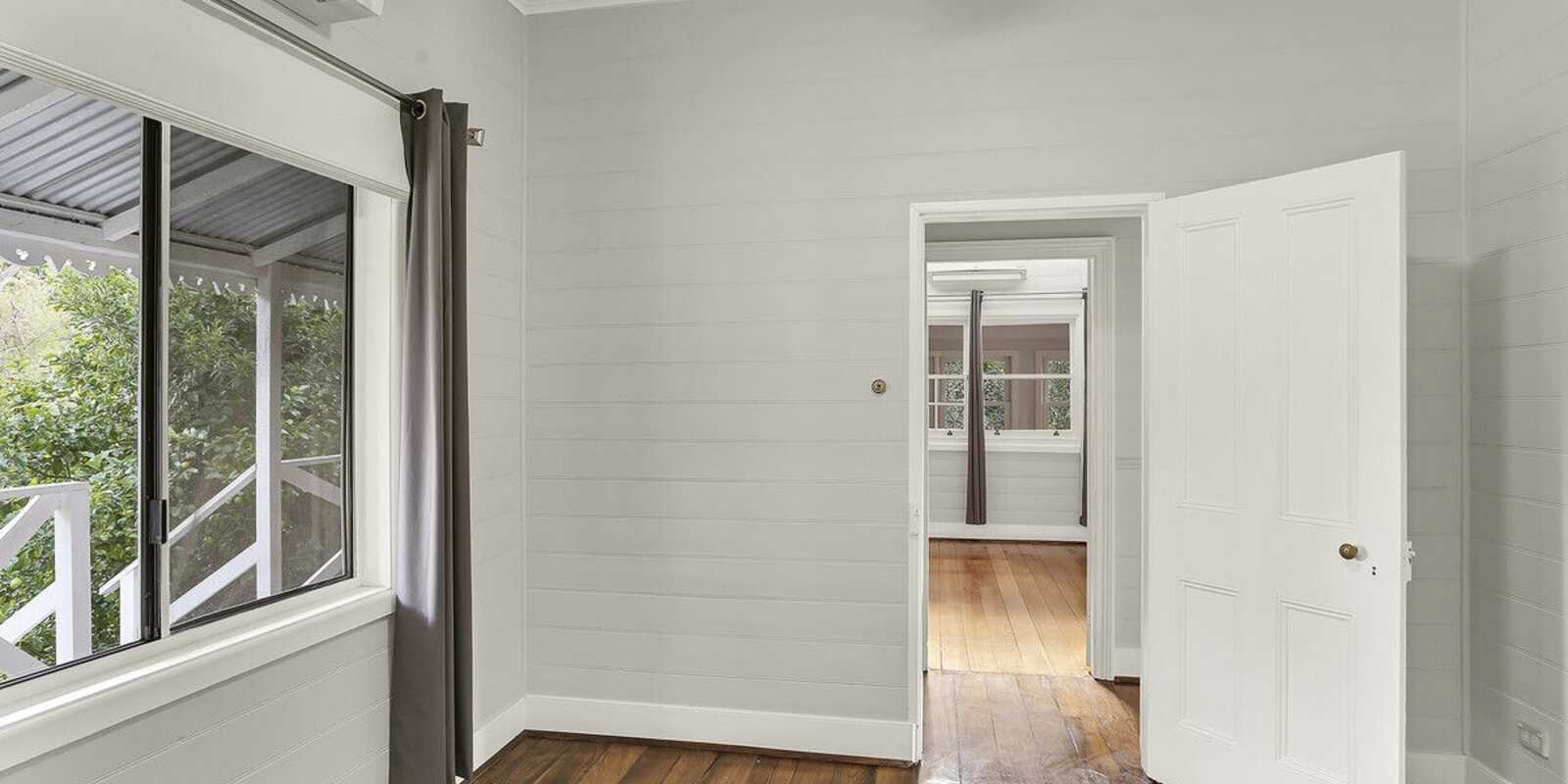 3 Main Street Robertson