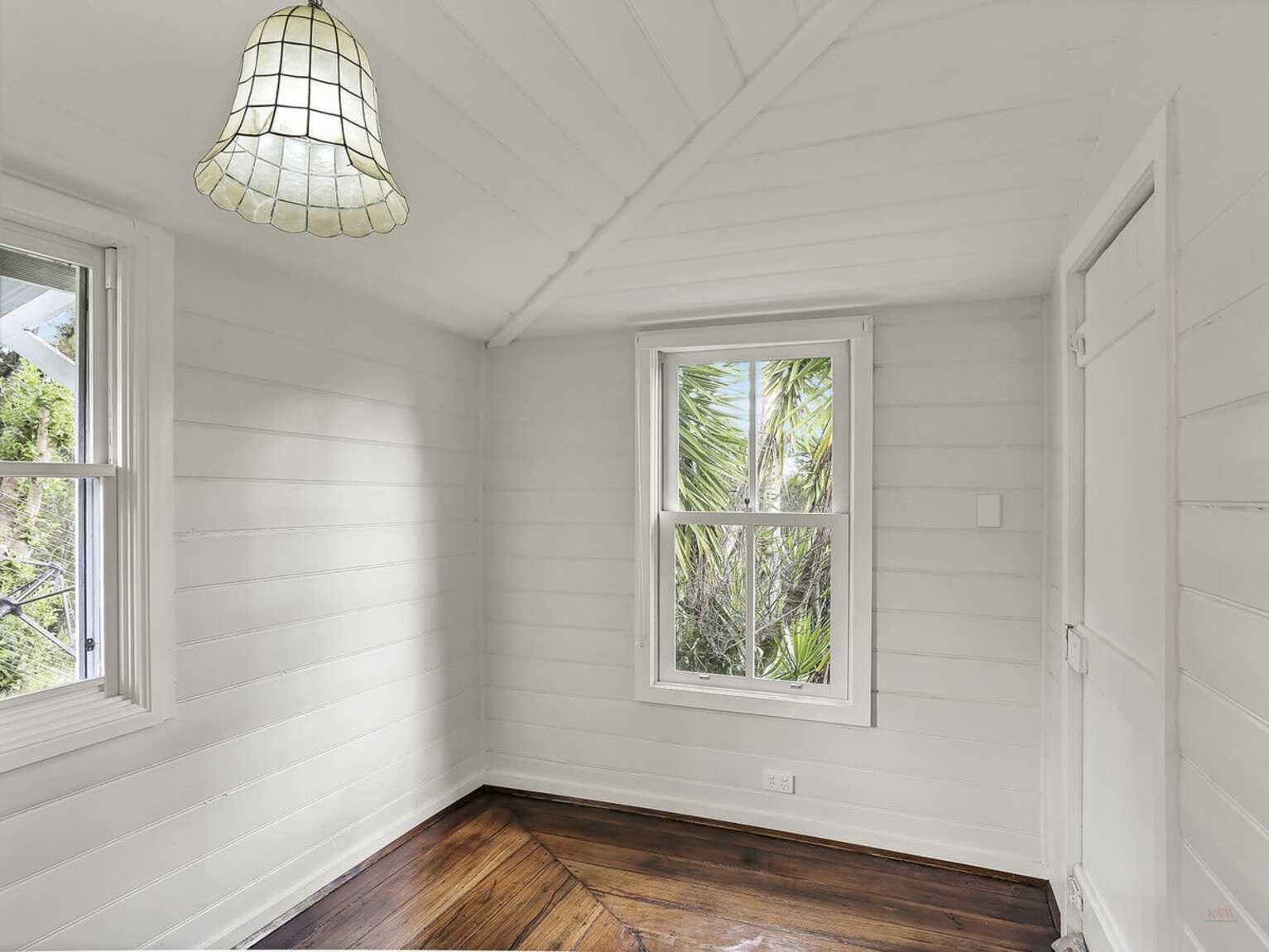 3 Main Street Robertson