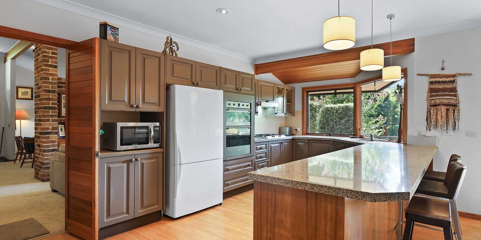 9 Farnborough Drive Moss Vale