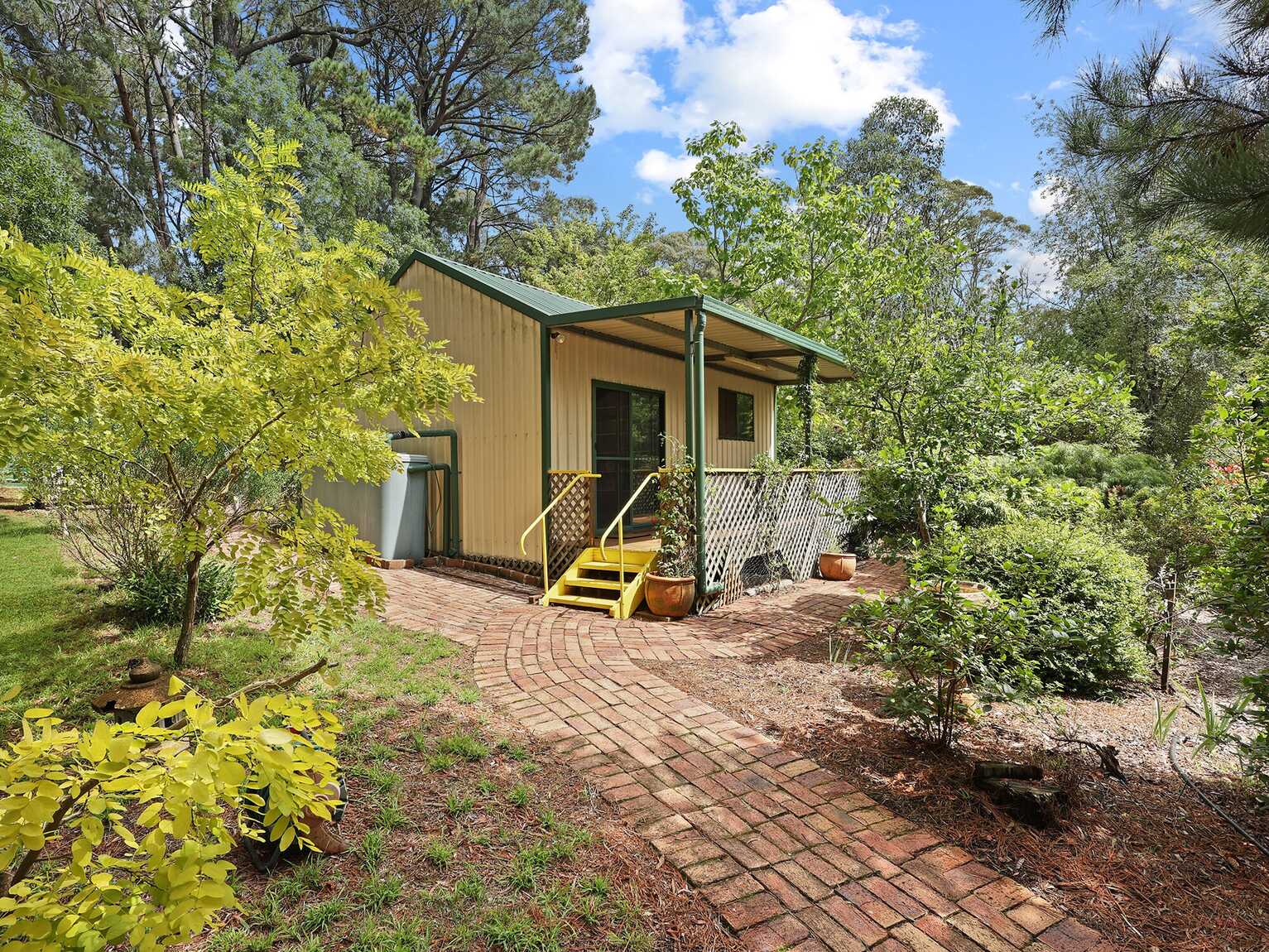 9 Farnborough Drive Moss Vale