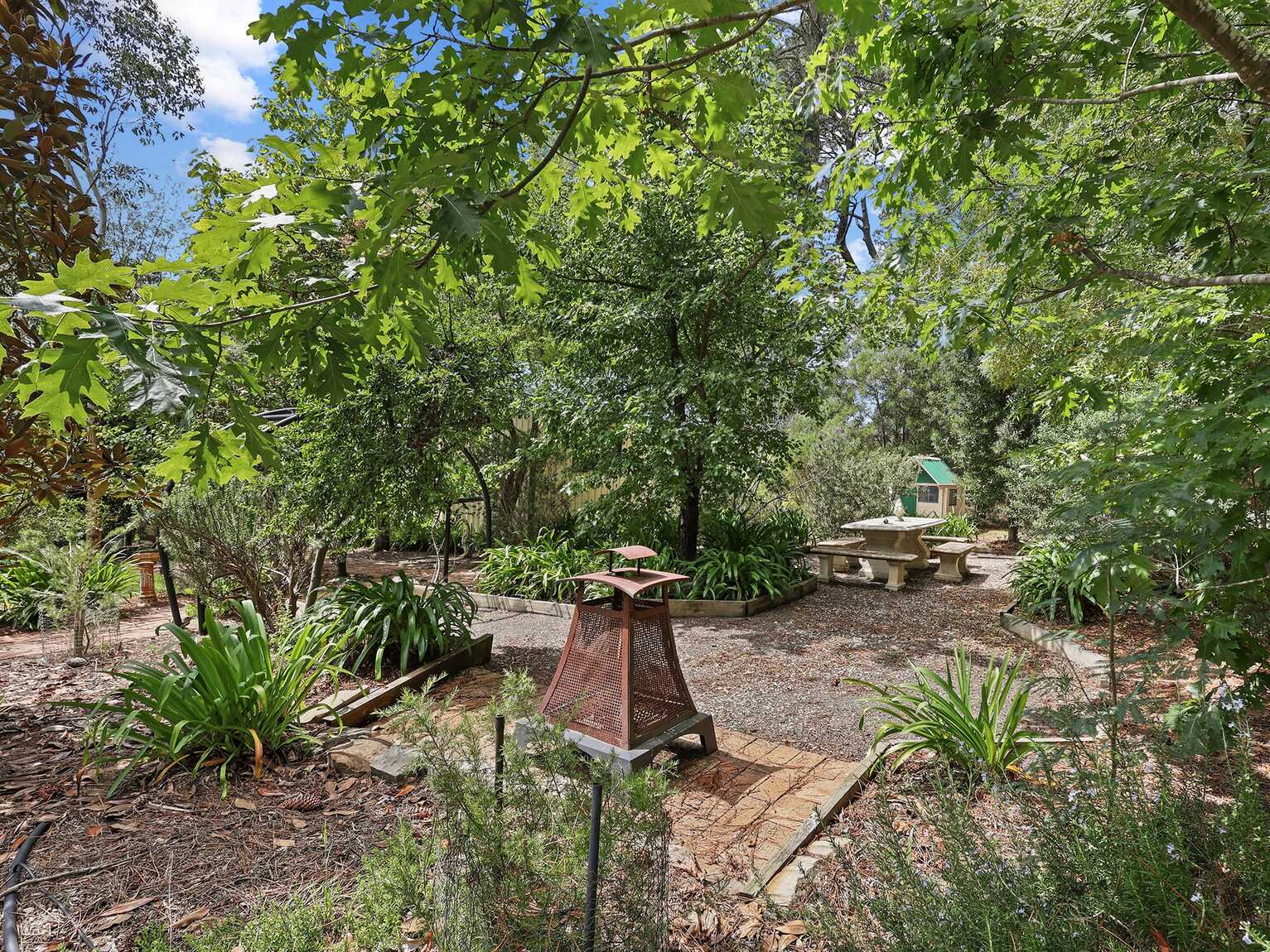 9 Farnborough Drive Moss Vale