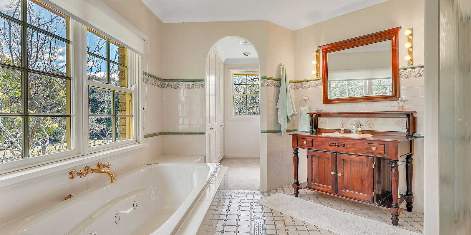 122 Cornwall Road Exeter