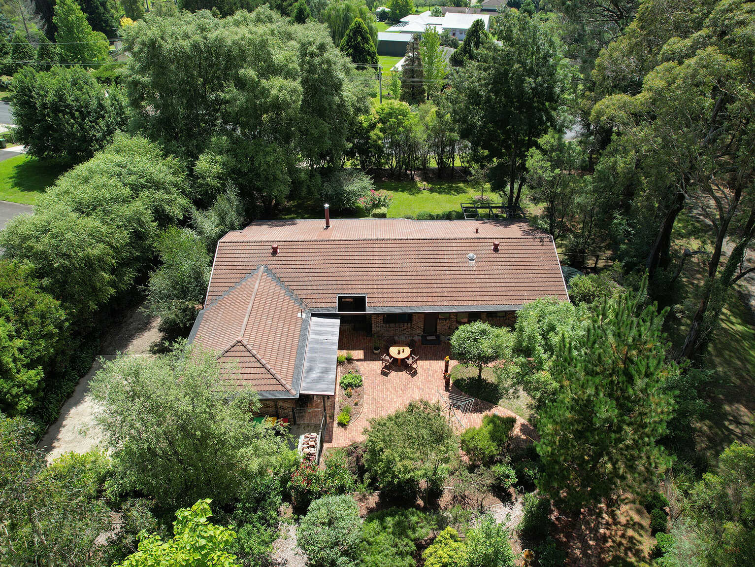 9 Farnborough Drive Moss Vale 9 Farnborough Drive Moss Vale