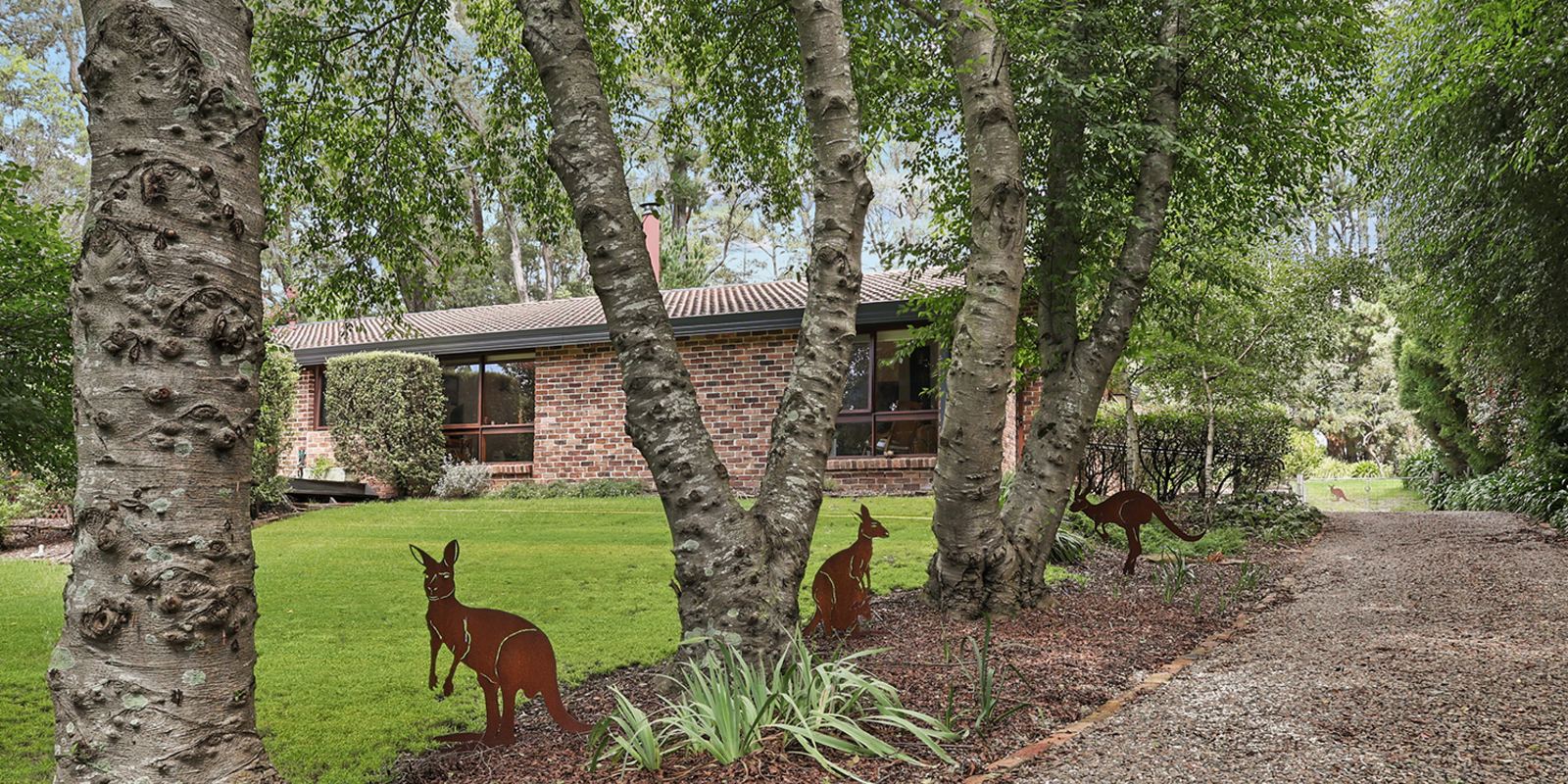 9 Farnborough Drive Moss Vale 9 Farnborough Drive Moss Vale
