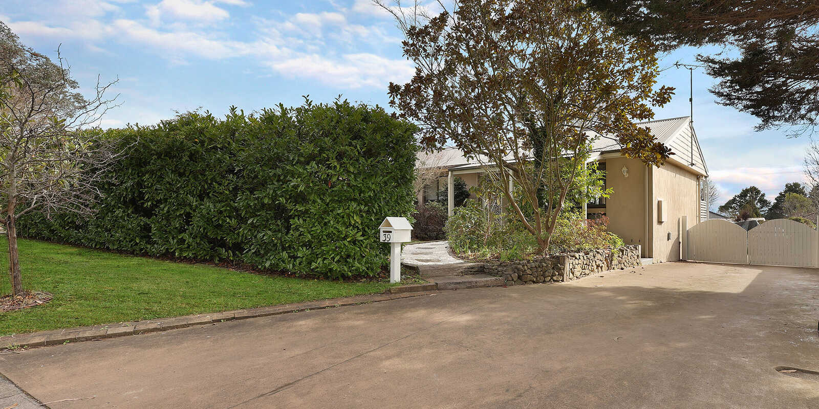 39 Cherry Tree Close Moss Vale 39 Cherry Tree Close Moss Vale