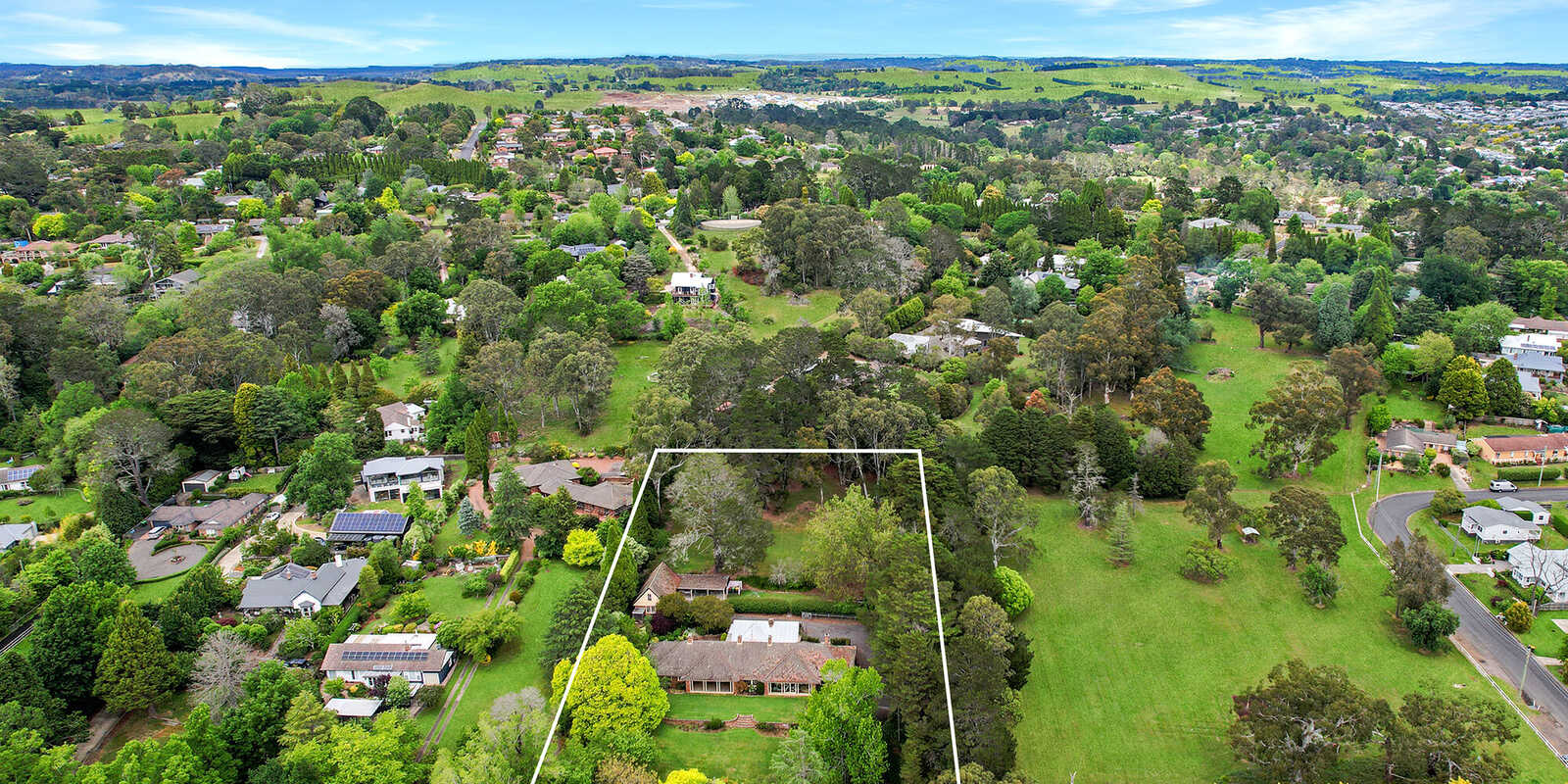 31-33 Robertson Road Moss Vale 31-33 Robertson Road Moss Vale