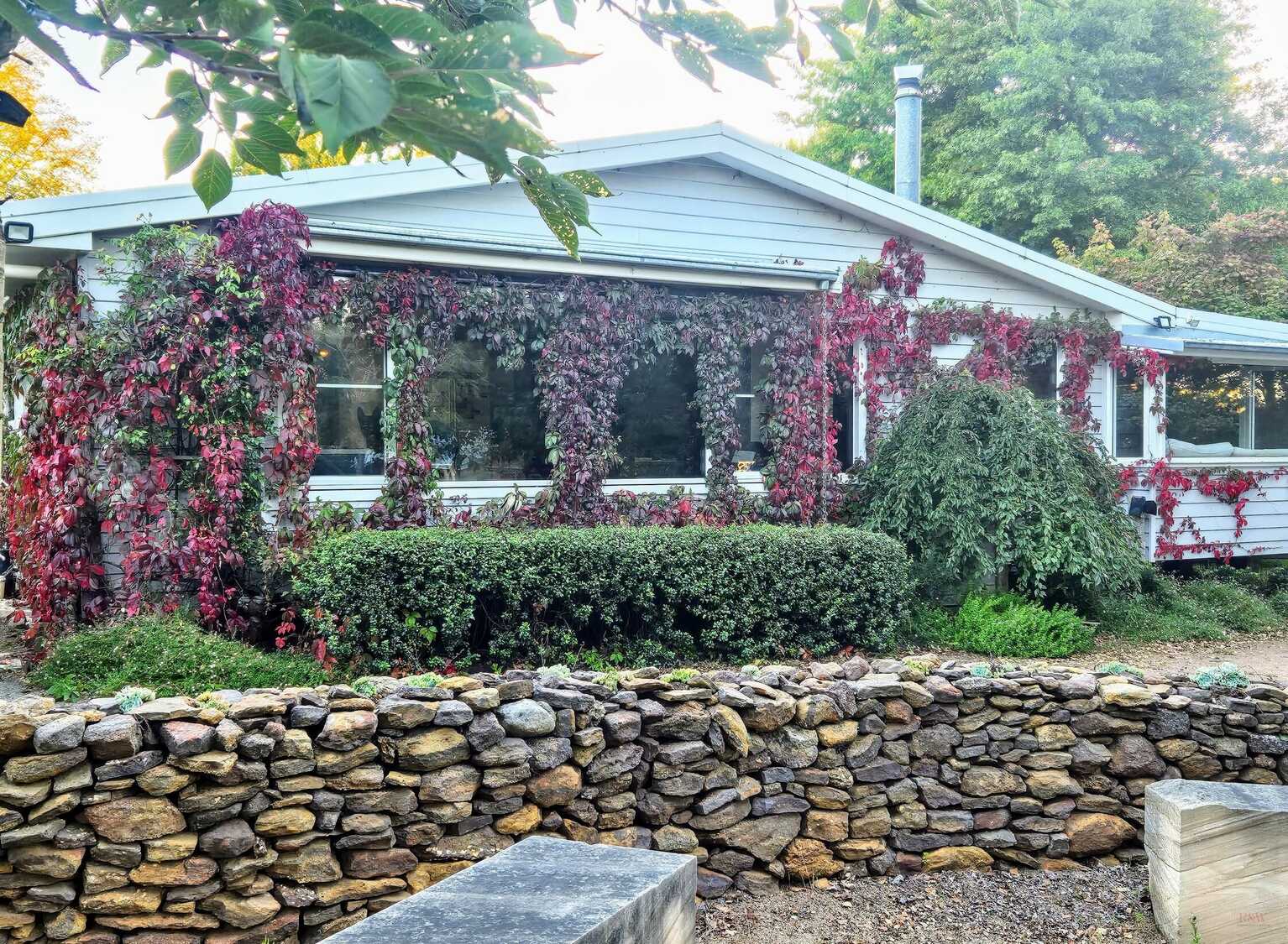 'Winter Hill' 2233 Canyonleigh Road Canyonleigh