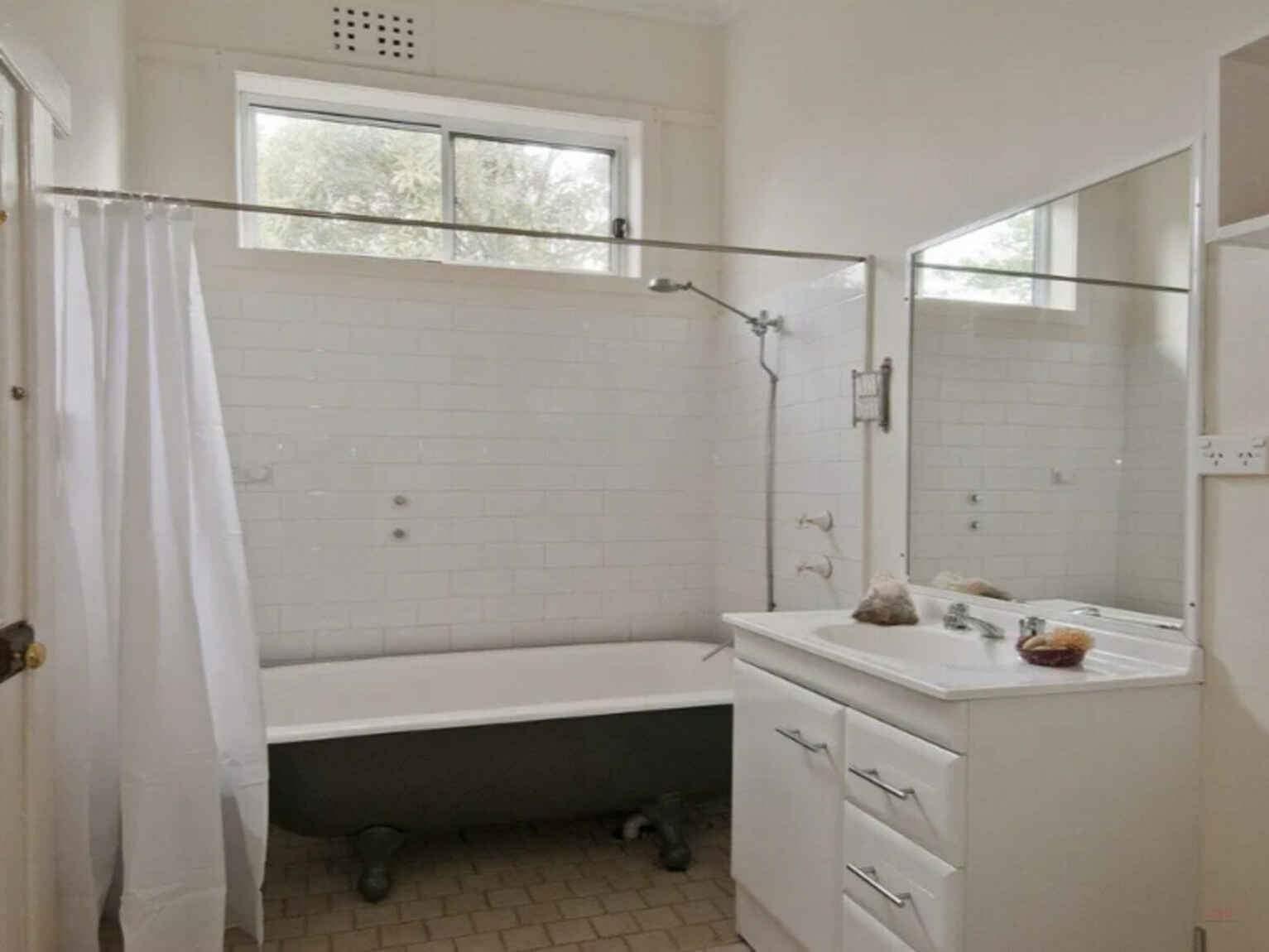 20 Holly Street Bowral