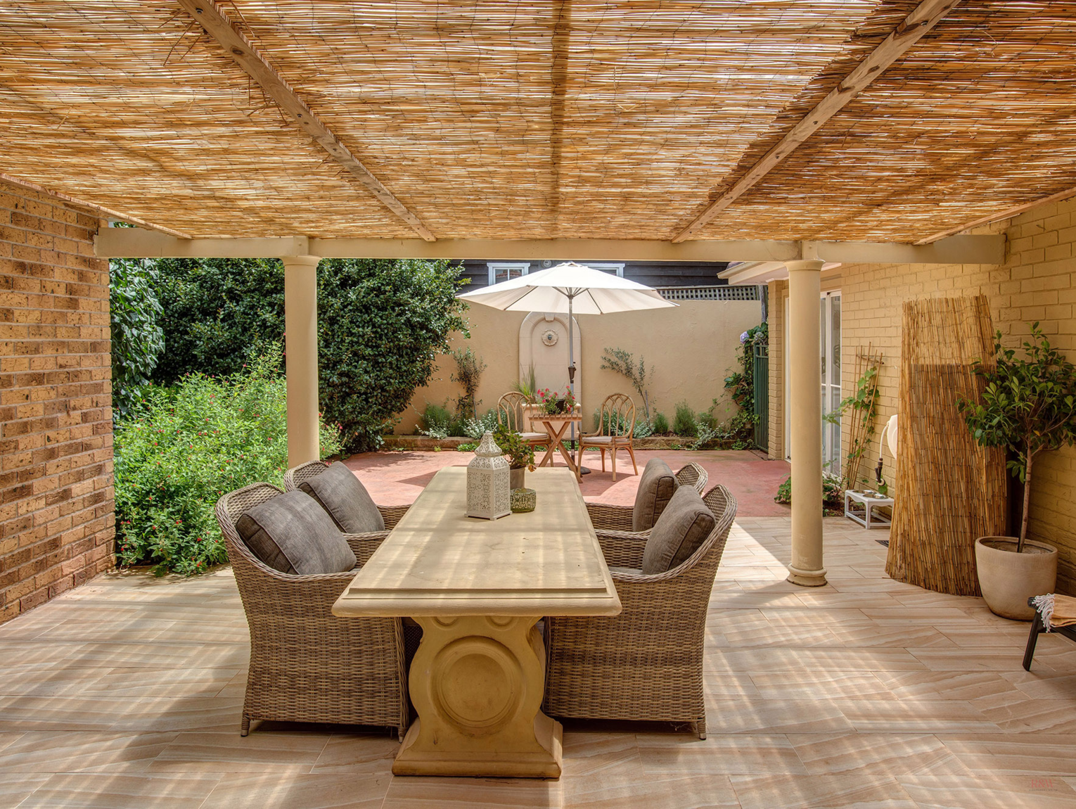 71 Middle Road Exeter