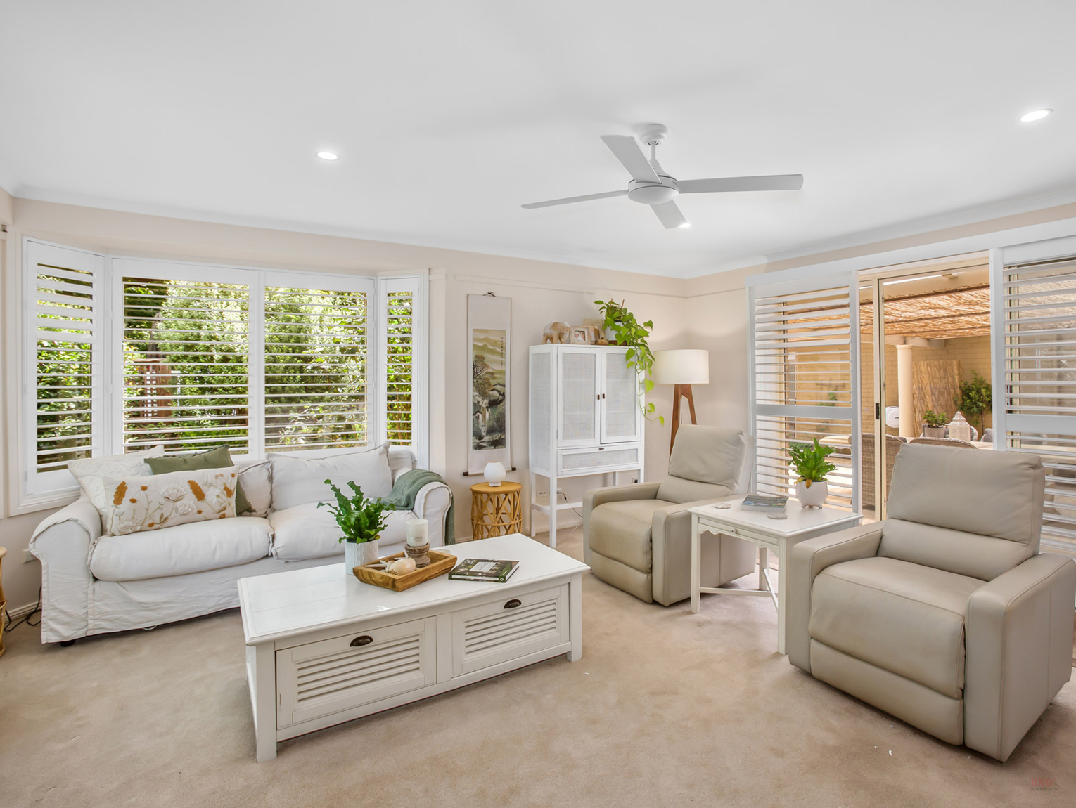 71 Middle Road Exeter