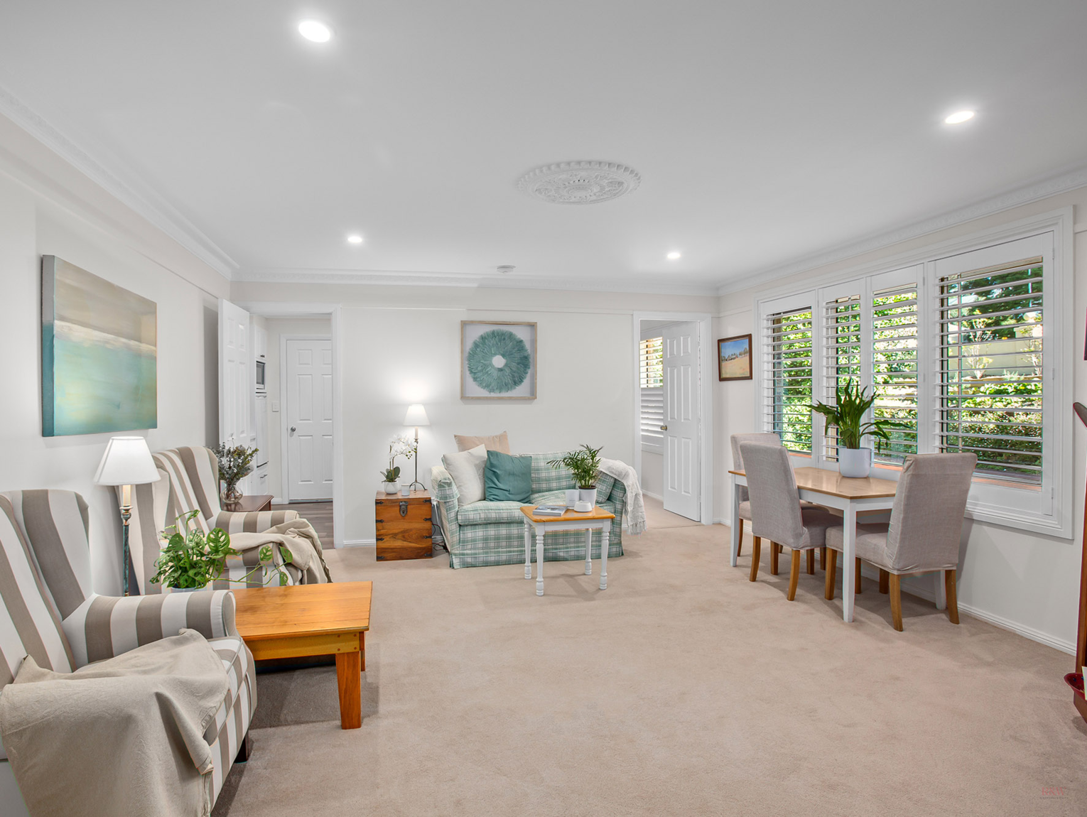 71 Middle Road Exeter