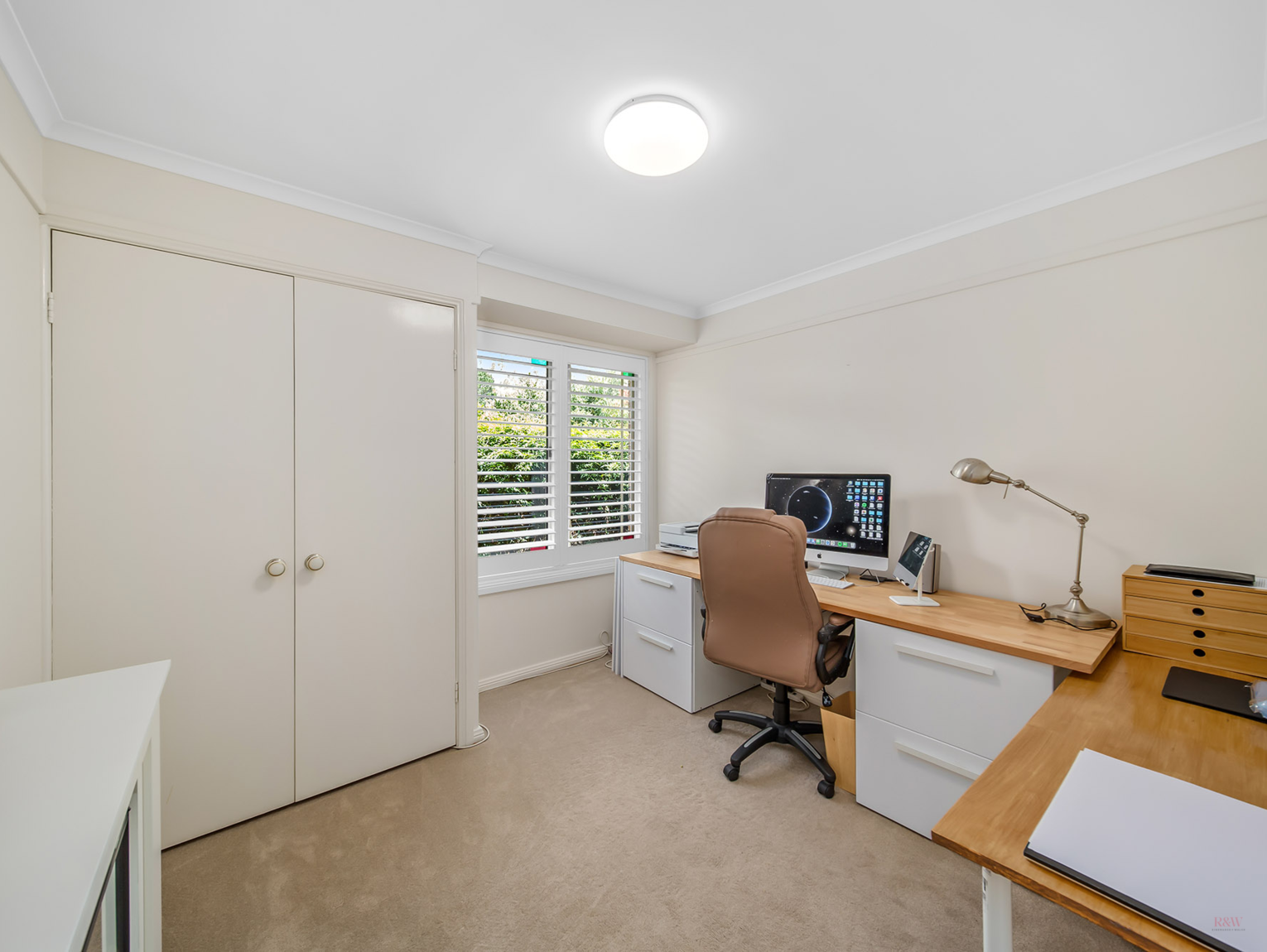 71 Middle Road Exeter