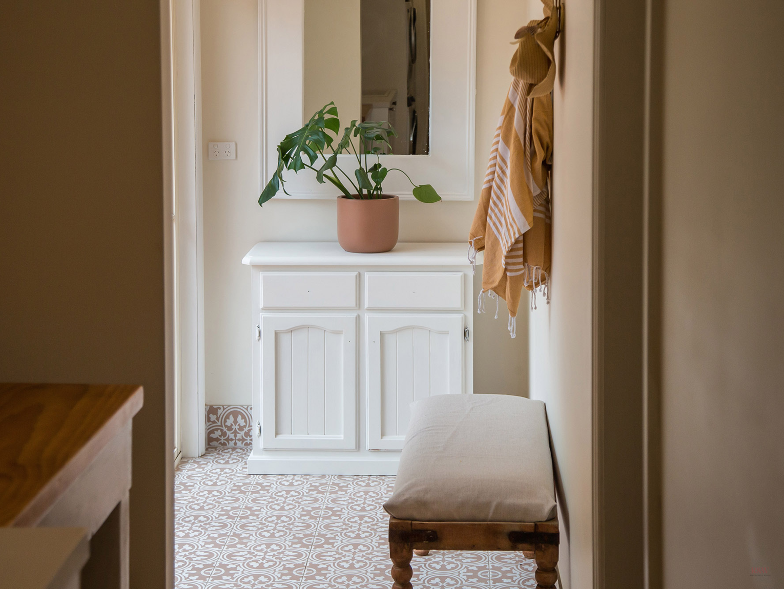 71 Middle Road Exeter