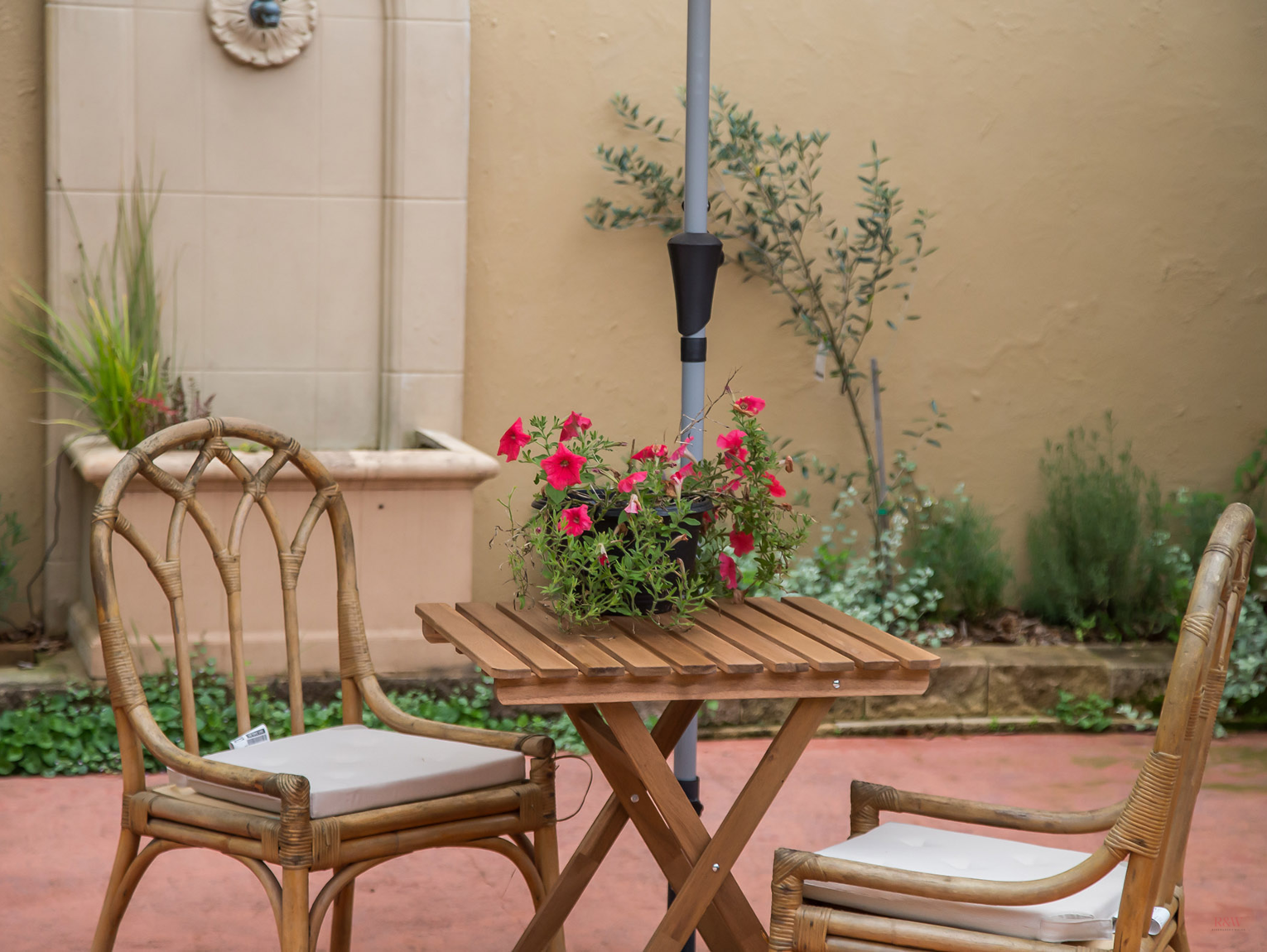 71 Middle Road Exeter