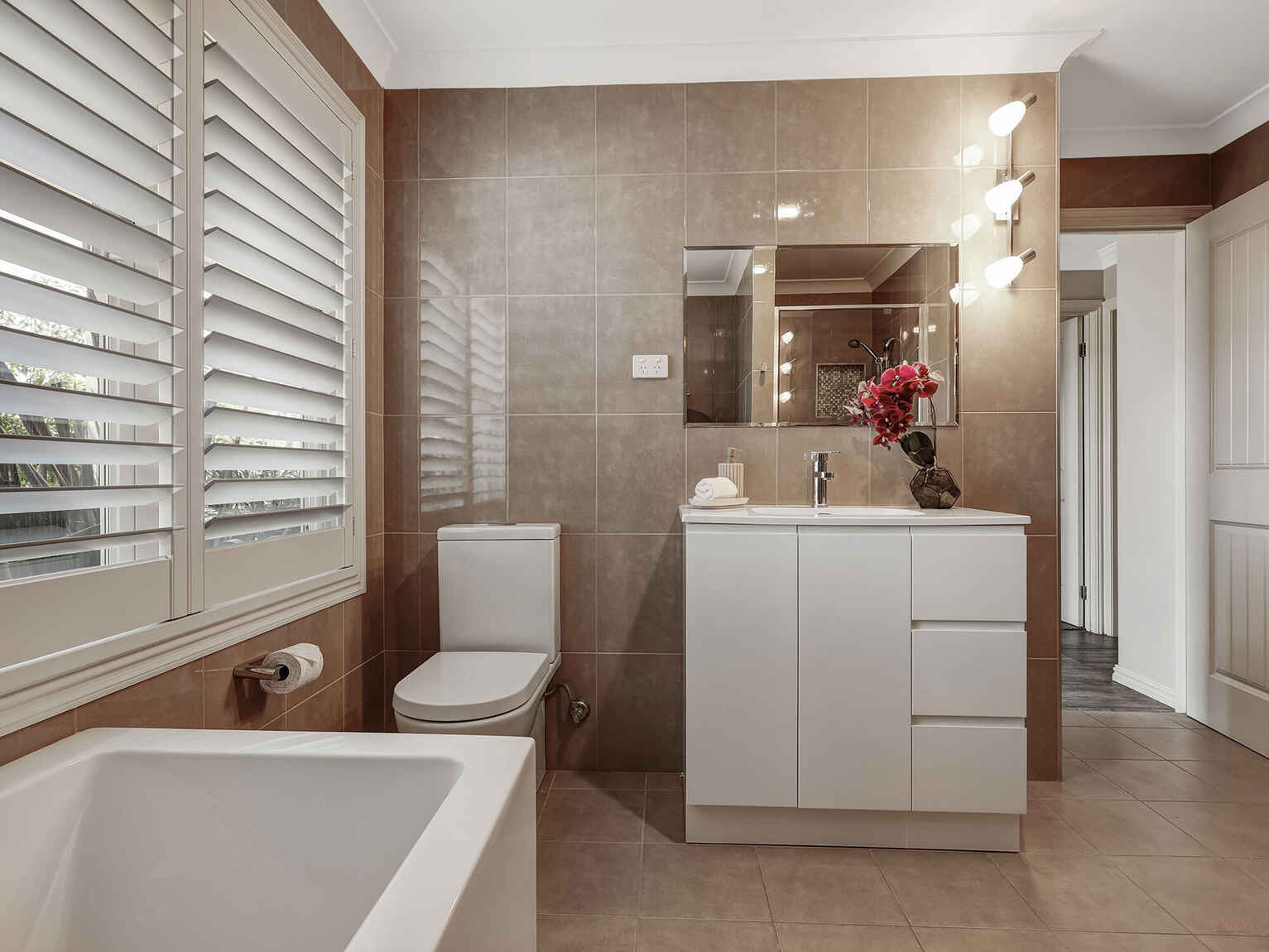 23 Gibbons Road Moss Vale 23 Gibbons Road Moss Vale