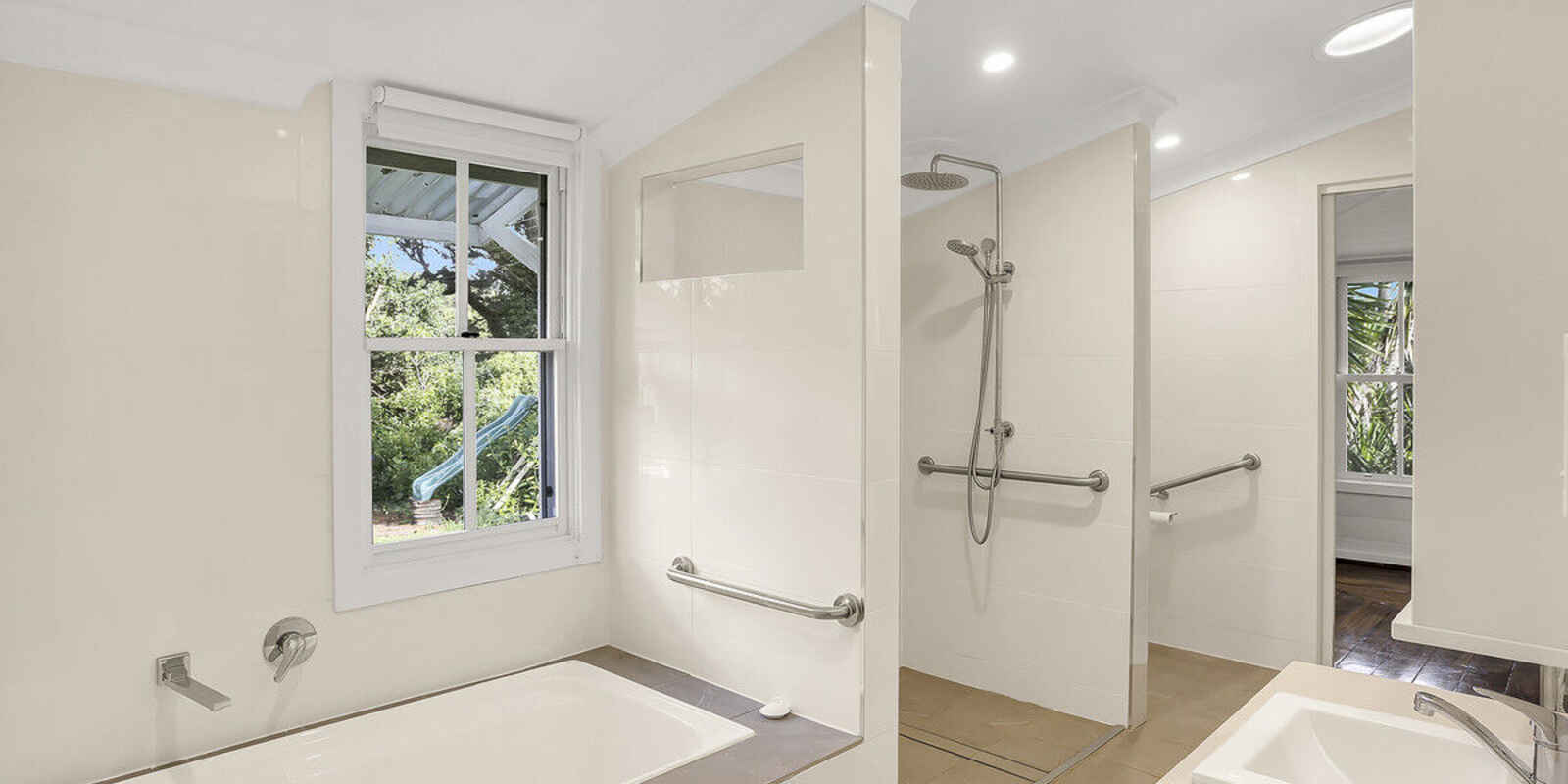 3 Main Street Robertson