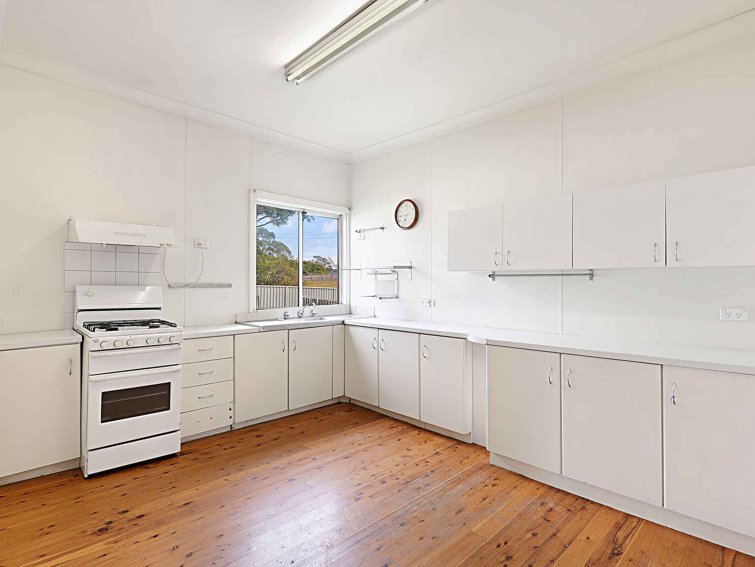 8 Railway Parade Marulan
