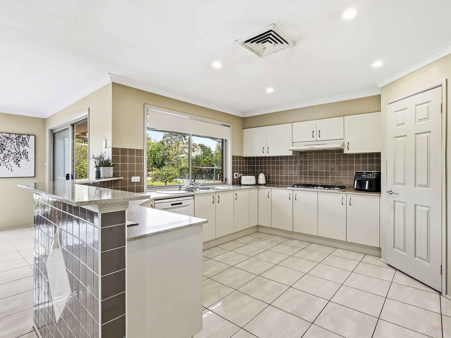 27 Woodside Drive Moss Vale 27 Woodside Drive Moss Vale