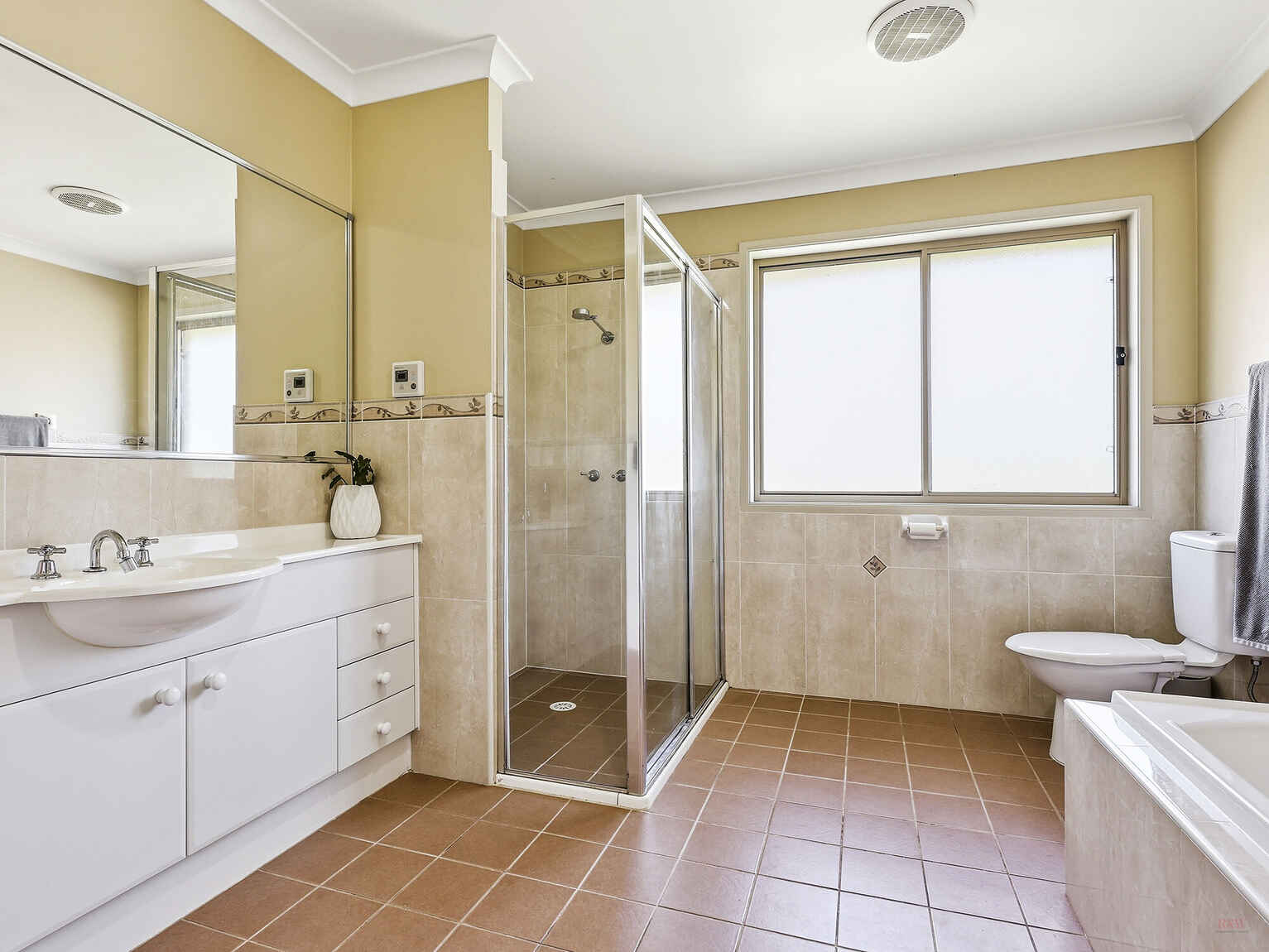 27 Woodside Drive Moss Vale 27 Woodside Drive Moss Vale